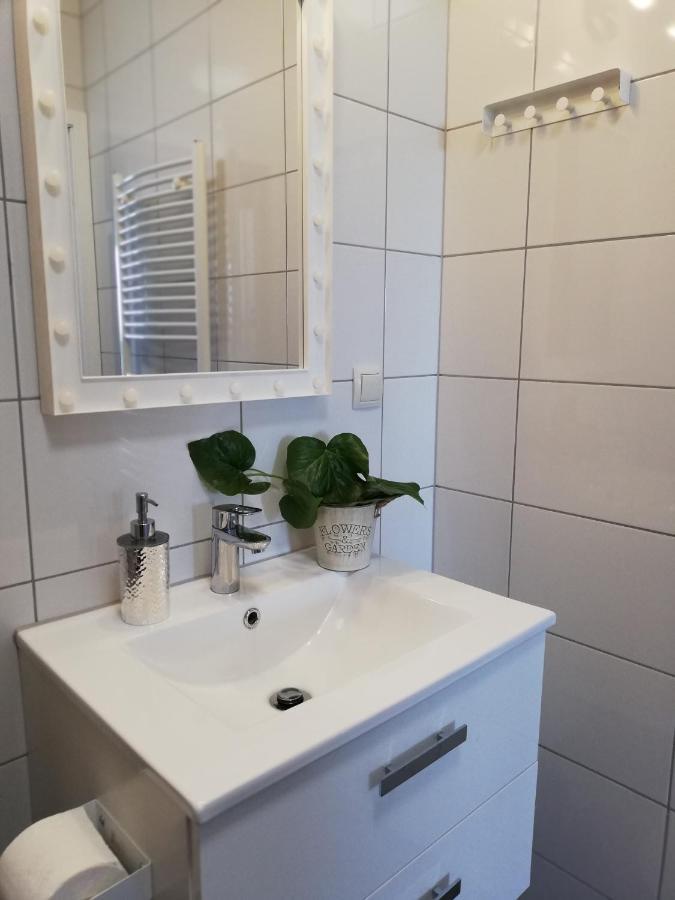 Froja Apartment Затор Екстериор снимка